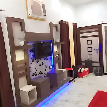 Taj Square A Luxurious Family Homestay Agra  Exterior photo