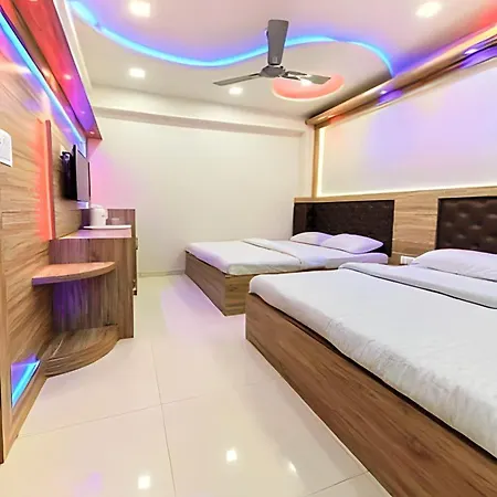 Taj Square A Luxurious Family Homestay Agra  Exterior photo