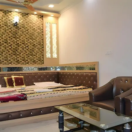 Taj Square A Luxurious Family Homestay Agra  Exterior photo