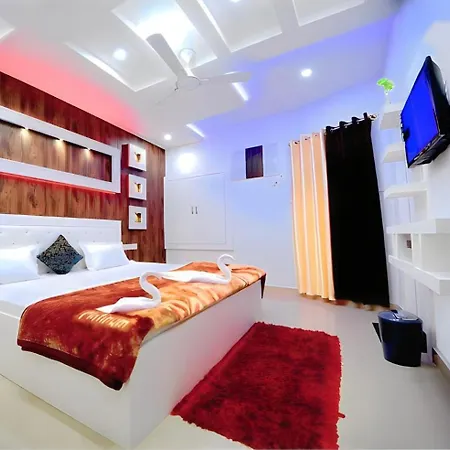 Taj Square A Luxurious Family Homestay Agra  Exterior photo