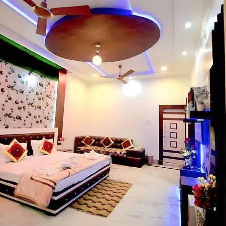 Taj Square A Luxurious Family Homestay Agra  Exterior photo