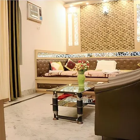 Taj Square A Luxurious Family Homestay Agra  Exterior photo